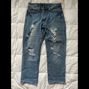 Distressed baggy boyfriend jeans